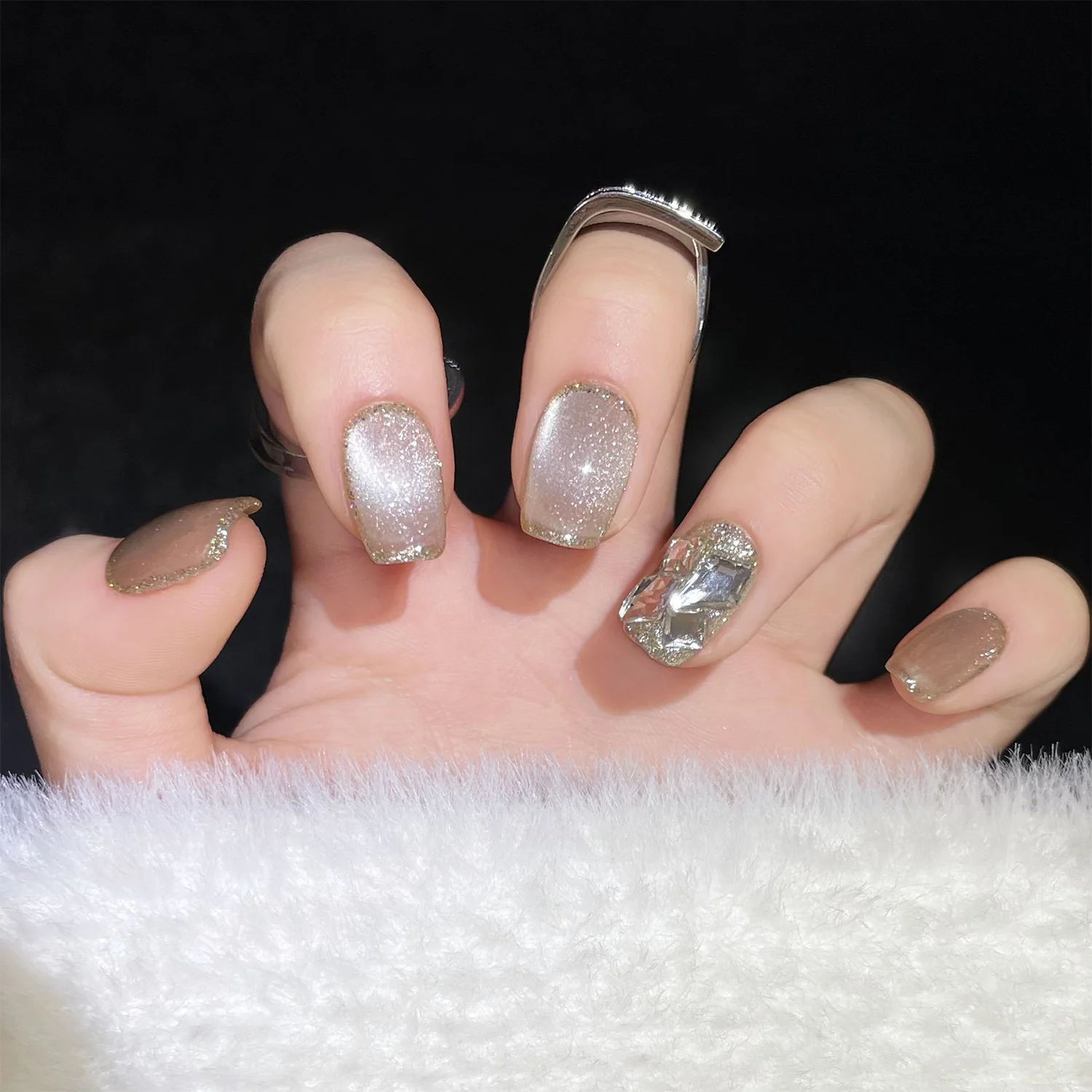 Champagne Confetti - Image 2