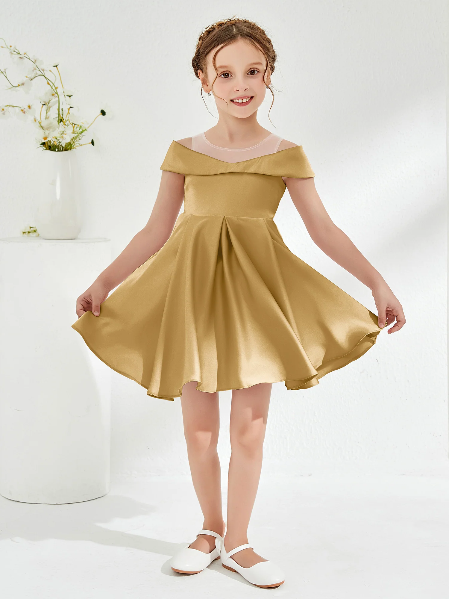 Scoop Off the Shoulder Knee-Length Girl's Dress Gold