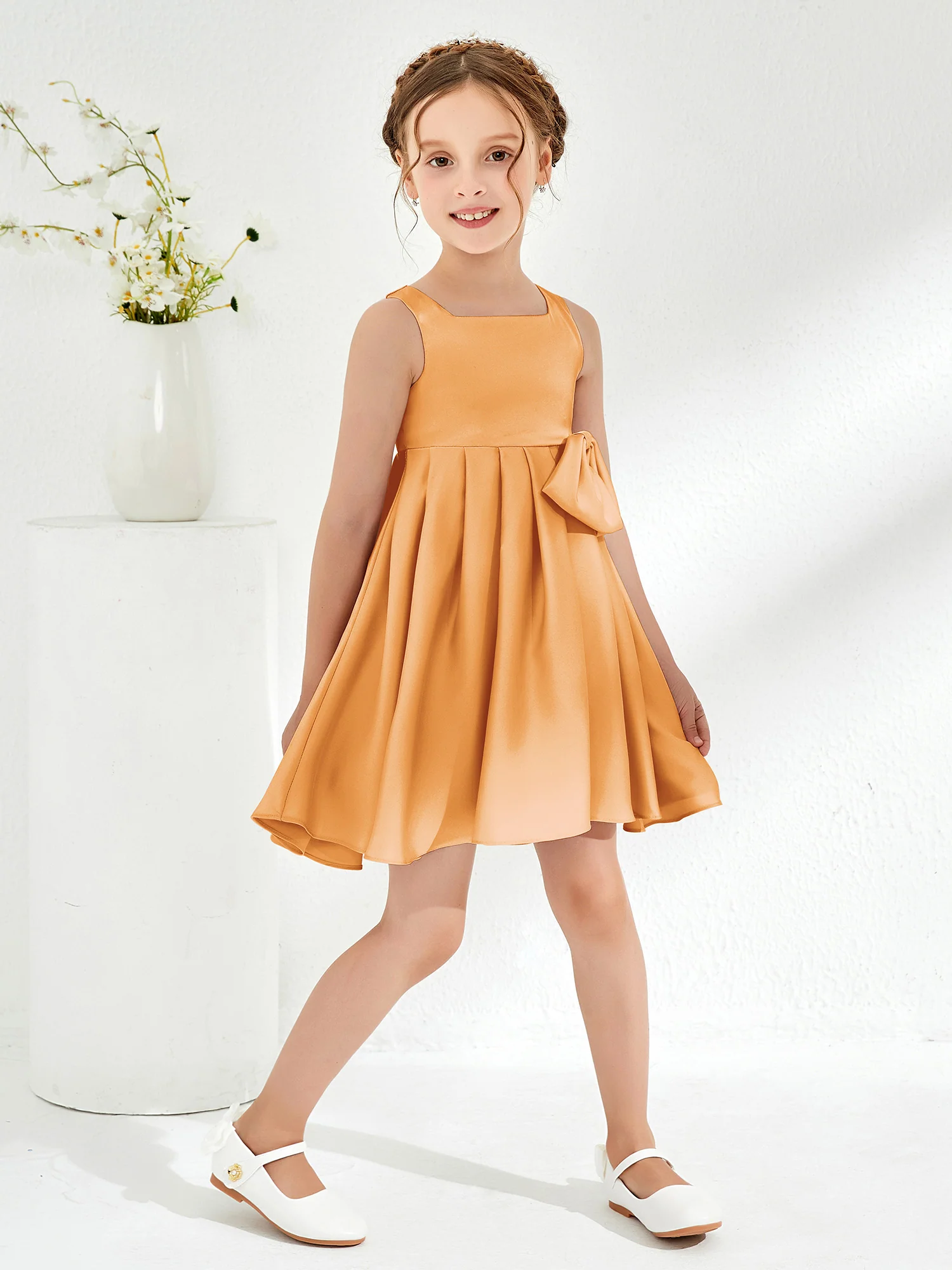 Square Pleated Knee-Length Girl's Dress with Bow Tangerine - Image 3